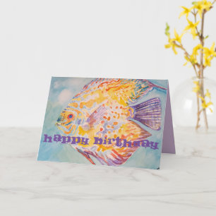 Carte d'anniversaire de poisson de couleur arc-en-