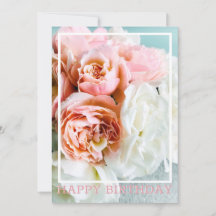 Carte d'anniversaire de roses douces et blanches