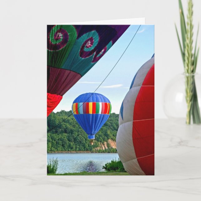 Carte d'anniversaire des ballons à air chaud (Devant)