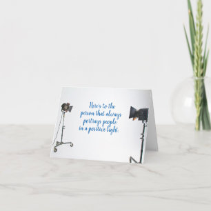 Carte d'anniversaire du photographe de lumière pos