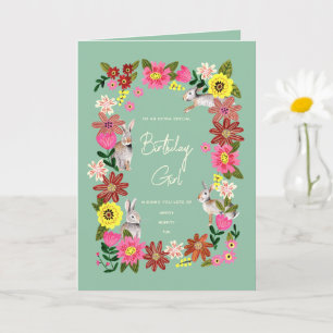 Carte d'anniversaire florale de lapin mignon