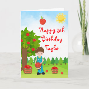Carte d'anniversaire joyeux garçon aux cheveux bru