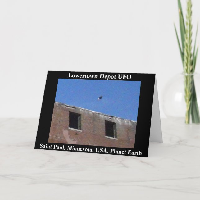 Carte d'anniversaire "Lowertown Depot UFO" (Devant)