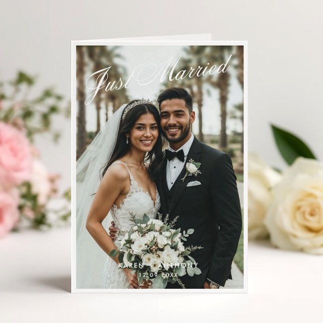 Carte d'annonce de mariage pliée tout juste mariés (Créateur téléchargé)