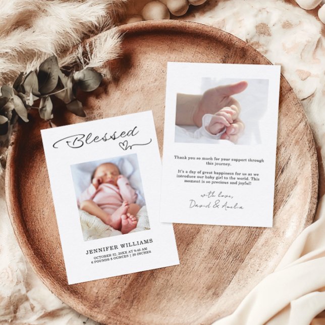 Carte d'annonce de naissance bébé à plat écriture  (Créateur téléchargé)