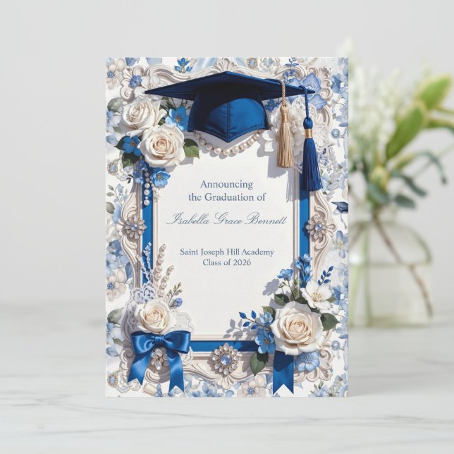 Carte d'annonce de remise de diplôme florale bleue (Debout devant)