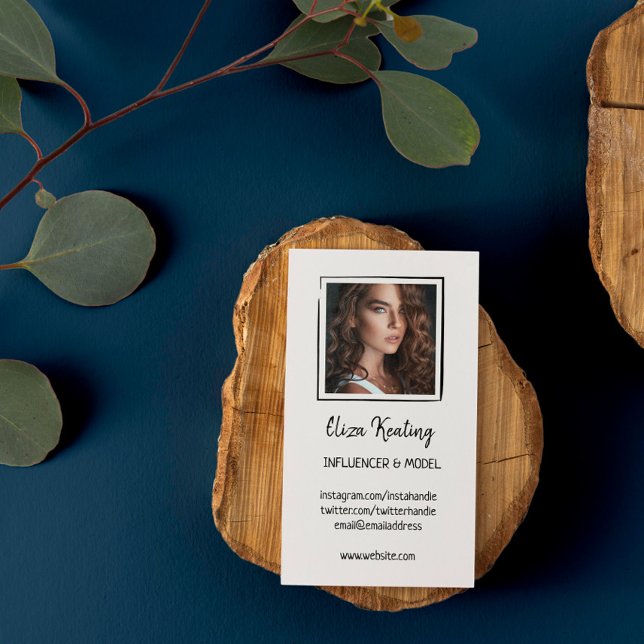 Carte D'appel Modèle de lignes minimalistes (Créateur téléchargé)