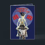 Carte de 18e anniversaire de Skeleton Biker<br><div class="desc">Un squelette faisant du cochon et fumant une cigarette. A l'intérieur,  on voit une photo d'un crâne et d'un verset éffrayant.  Une carte d'anniversaire très éffrayante.</div>