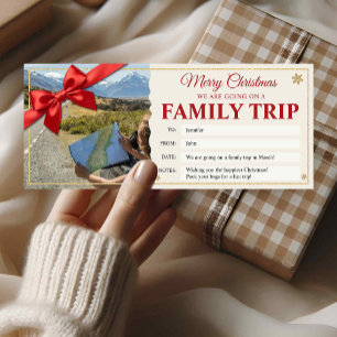 Carte de billet cadeau de révélation de voyage en