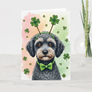 Carte de célébration de chien chanceux