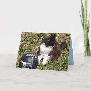 Carte de chat tuxedo jouant au football Chats noir