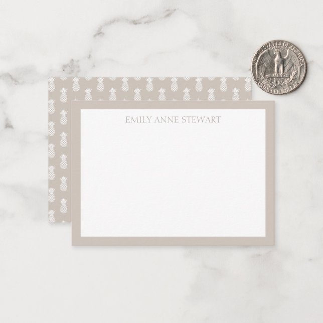 Carte De Correspondance Ananas blanc préppy sur beige (Devant/Arrière en situation)