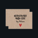 Carte De Correspondance Entreprise artisanale Kraft fait avec amour<br><div class="desc">Une carte de note personnalisée "fait maison avec amour" sur un fond de couleur kraft. Faites-le vôtre en ajoutant votre propre nom. Une jolie touche finale pour tous vos cadeaux faits maison. Le dos est vierge pour écrire un petit mot. Idéal pour une petite entreprise. Conçu pour vous par Blackberry...</div>