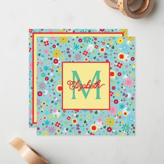 Carte De Correspondance Fleurs printanières sur monogramme bleu aqua (Devant/Arrière en situation)