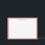 Carte De Correspondance Gingham à carreaux rouge de Noël Nom personnalisé<br><div class="desc">Cette carte non pliée présente une bordure à carreaux gingham rouge entourant une zone d'écriture blanche propre, avec votre nom imprimé en majuscules espacées nettes en haut. Le classique motif à carreaux rouge lui donne une sensation joyeuse et intemporelle qui convient parfaitement aux cartes de remerciement de Noël, à la...</div>