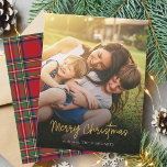 Carte De Correspondance Joyeux Noël Red Stewart Tartan Photo de famille<br><div class="desc">Célébrez votre saison festive en famille avec notre carte de voeux "Joyeux Noël" exclusive. Disposant de votre photo avant et centre chéri, cette carte montre magnifiquement la joie que vous tenez en famille avec la magie de la saison des Fêtes. Transformez la carte pour révéler un design plaid intemporel, ajoutant...</div>