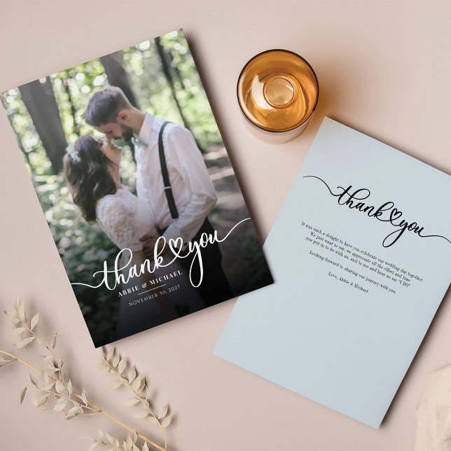 Carte De Correspondance Merci Mariage moderne à lettres mains (Modern Wedding Photo Guests Thank You Script Handwritten Card)