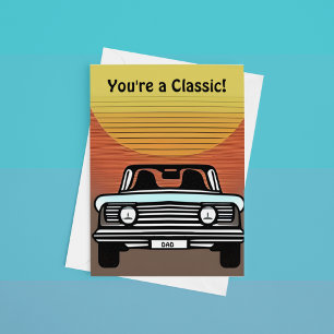 Carte De Correspondance Voiture classique Se déplaçant au coucher du solei