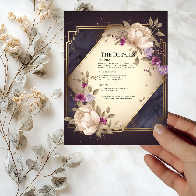 Carte de détails de mariage avec fleurs blanches e (Créateur téléchargé)