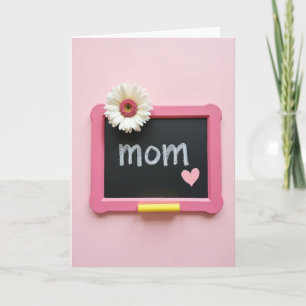 Carte de fête pour maman sur tableau noir rose