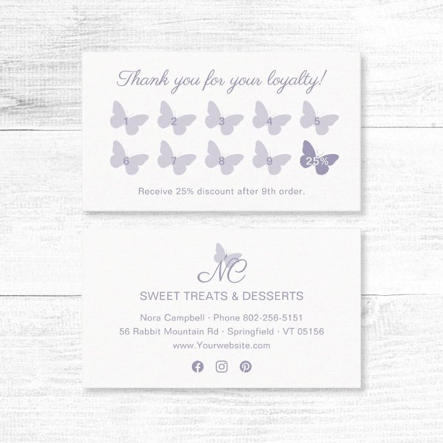 Carte De Fidélité Élégant papillon Monogram Merci Lavender (Elegant pastel lavender butterfly thank you for your loyalty business card with social media icons.)