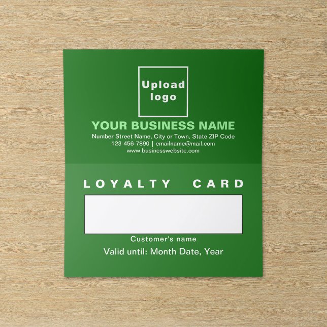 Carte de fidélité pliée verte d'affaires (Business green folded loyalty card.)
