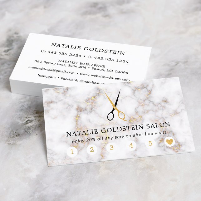Carte de fidélité Salon ciseaux noir et or en marb (Marble Black and Gold Scissors Salon Loyalty Card)