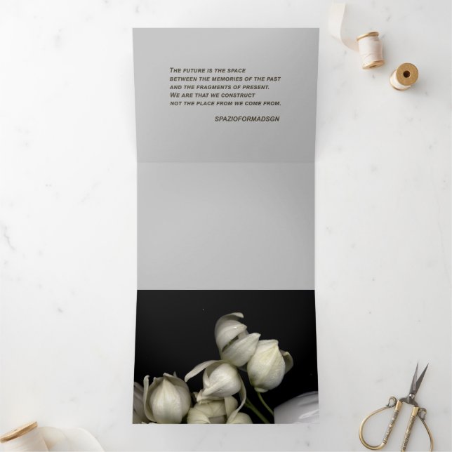 Carte De Fin D'année Trois Volets "Cœur blanc en noir de lune" & Futur Voyage (Intérieur)