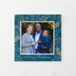 Carte De Fin D'année Trois Volets Gold Winter Greenerife Bleu foncé 4 Photo Noël<br><div class="desc">Cette belle carte de Noël tri-pliée offre 4 photos carrés et une bordure botanique dorée et rouge foncé. Personnalisez avec votre propre message personnel ou utilisez celui montré.</div>