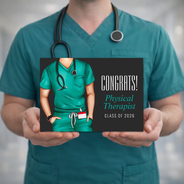 Carte de fin d'études de physiothérapeute (Physical therapist graduation greeting card held in hands realistic scrubs mockup clean design)