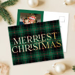 Carte de fioul photo classique Tartan vert de Noël<br><div class="desc">Cet élégant carte photo de vacances dispose d'un arrière - plan écossais classique et "Joyeux Noël" en feuille d'or sur le devant. Au fond, vous trouverez un arrière - plan vert coordonné, une photo et un texte élégant. Le papier doré sur cette carte brille vraiment et ajoute cette touche spéciale...</div>
