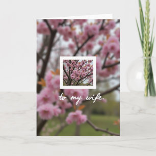Carte de fleurs printanières à pois