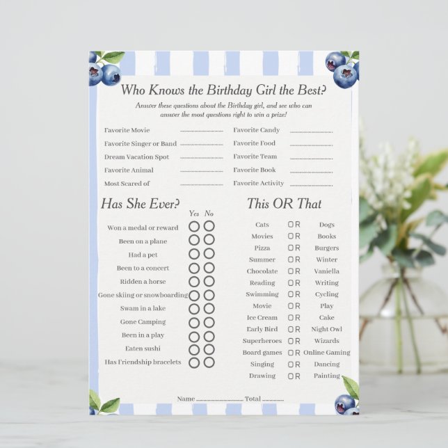 Carte de jeu Trivia Trio pour fille d'anniversaire (Debout devant)