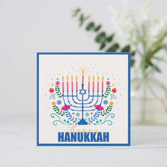 Carte de Menorah de Hanukkah joyeux (Debout devant)
