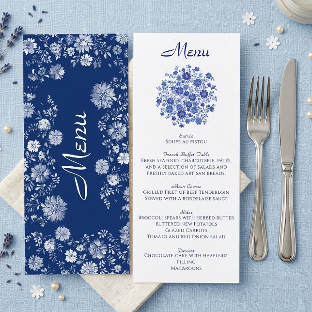 Carte de Menu de Dîner de Mariage au Bouquet Flora (Blue Floral Bouquet Wedding Dinner Menu Card)