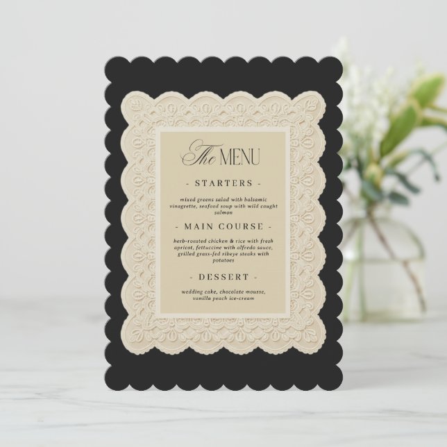 Carte de menu de mariage en dentelle noir et ivoir (Debout devant)