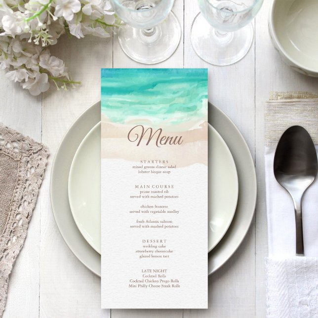 Carte de Menu de Mariage Tropical à l'Aquarelle su (Watercolor Tropical Beach Wedding Menu on white wedding dinner table.)