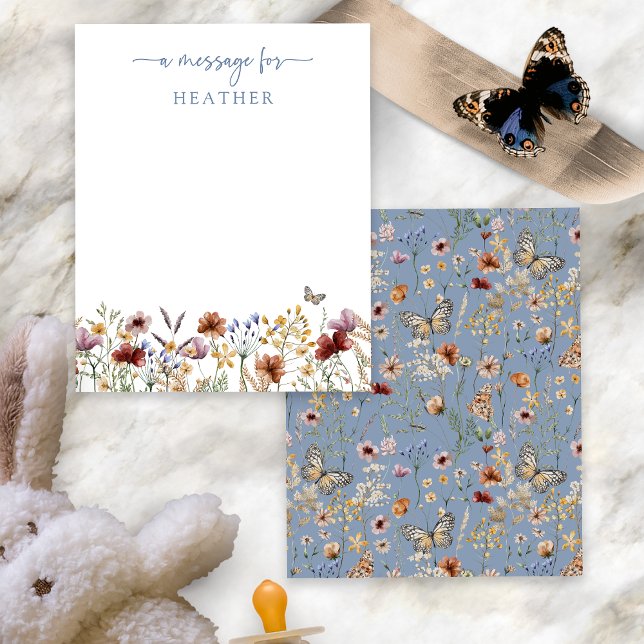 Carte de message Fleur sauvage bleu (Dusty Blue Boho Wildflower Message Card with Butterfly by Painted Paperie
)
