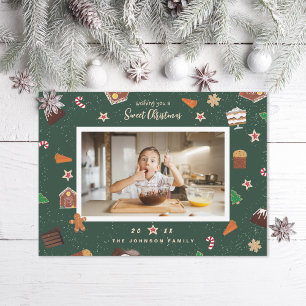 Carte de Noël avec des friandises de Noël cuites P
