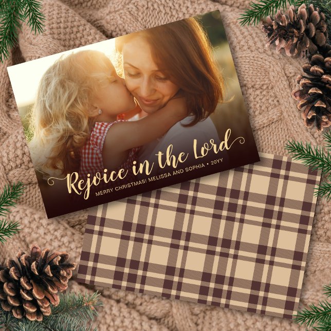 Carte de Noël Brown Rustique (Rustic, religious Christmas card with warm brown plaid on reverse)