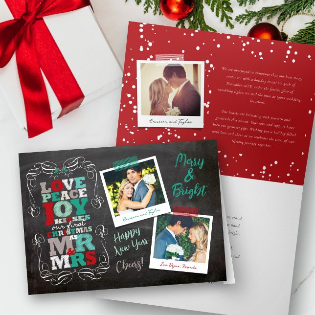 Carte de Noël de cru de gui de tableau ?ère (Love Peace Joy Kisses Vintage Chalkboard Mistletoe First Christmas Photo Holiday Card by fat*fa*tin)