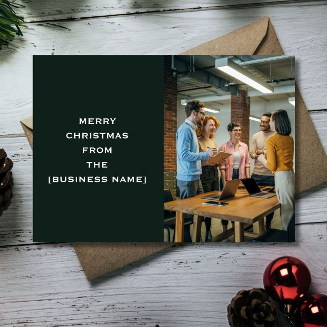 Carte de Noël d'entreprise verte avec logo (Créateur téléchargé)