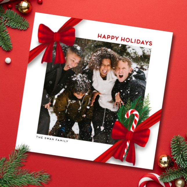 Carte de Noël moderne avec des rubans rouges (Season Greetings Photo Card with big red bows, candy cane, greenery - Merry Christmas Happy Holidays)