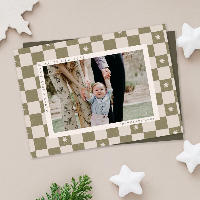 Carte de Noël photo à carreaux (holiday checkered Christmas photo card on beige background)