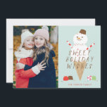 Carte de Noël photo Snowcone<br><div class="desc">Cette adorable carte illustrée présente un véritable cône de neige avec des bonbons.</div>