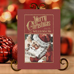 Carte de Noël rétro Santa Claus vintage<br><div class="desc">Envoyez l'esprit du style rétro de Noël avec cette charmante carte de Noël vintage du Père Noël. Laissez une touche de nostalgie de vacances réchauffer la journée de quelqu'un. Un design joyeux rétro du Père Noël fait revivre les souvenirs du passé de Noël et contribue à créer des souvenirs cette...</div>