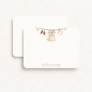 Carte de notes de nursery pour bébé fille sur un f