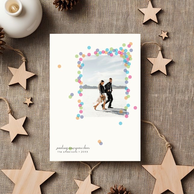 Carte de Nouvel An avec Confettis (modern new year's photo card designed by clearlytangled studio.)