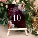 Carte de numéro de table Dark   Moody Rustic Flora<br><div class="desc">De belles fleurs peintes sur un arrière - plan foncé peint, associées à une typographie élégante, donnent à cette carte de numéro de table mariage un style foncé, maussade et romantique. Modifiez simplement le modèle avec votre nom, date, numéros de table, et choisissez n'importe quelle option. Cette conception est recto-verso...</div>