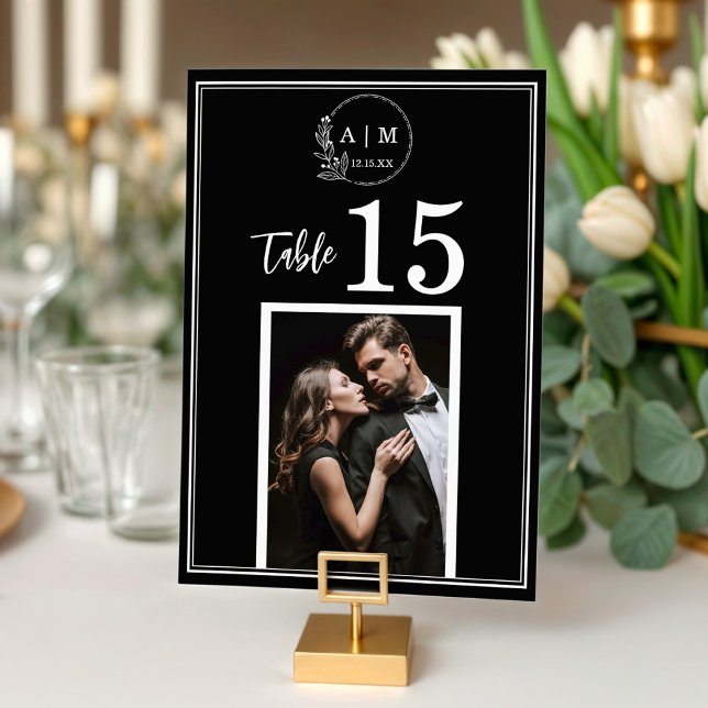 Carte de numéro de table de mariage avec photo et  (Modern Monogram Photo Wedding Table Number Card)